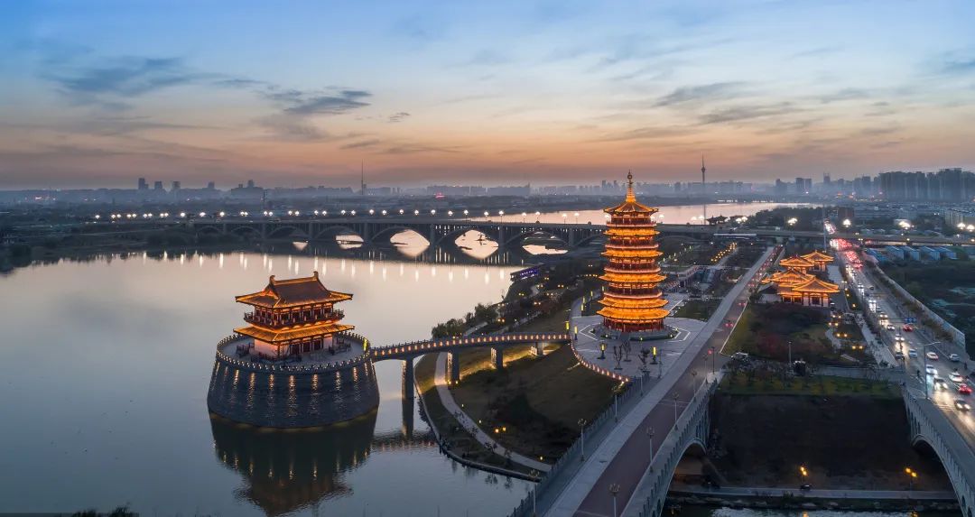 河南之声，播音稿里的地域风情