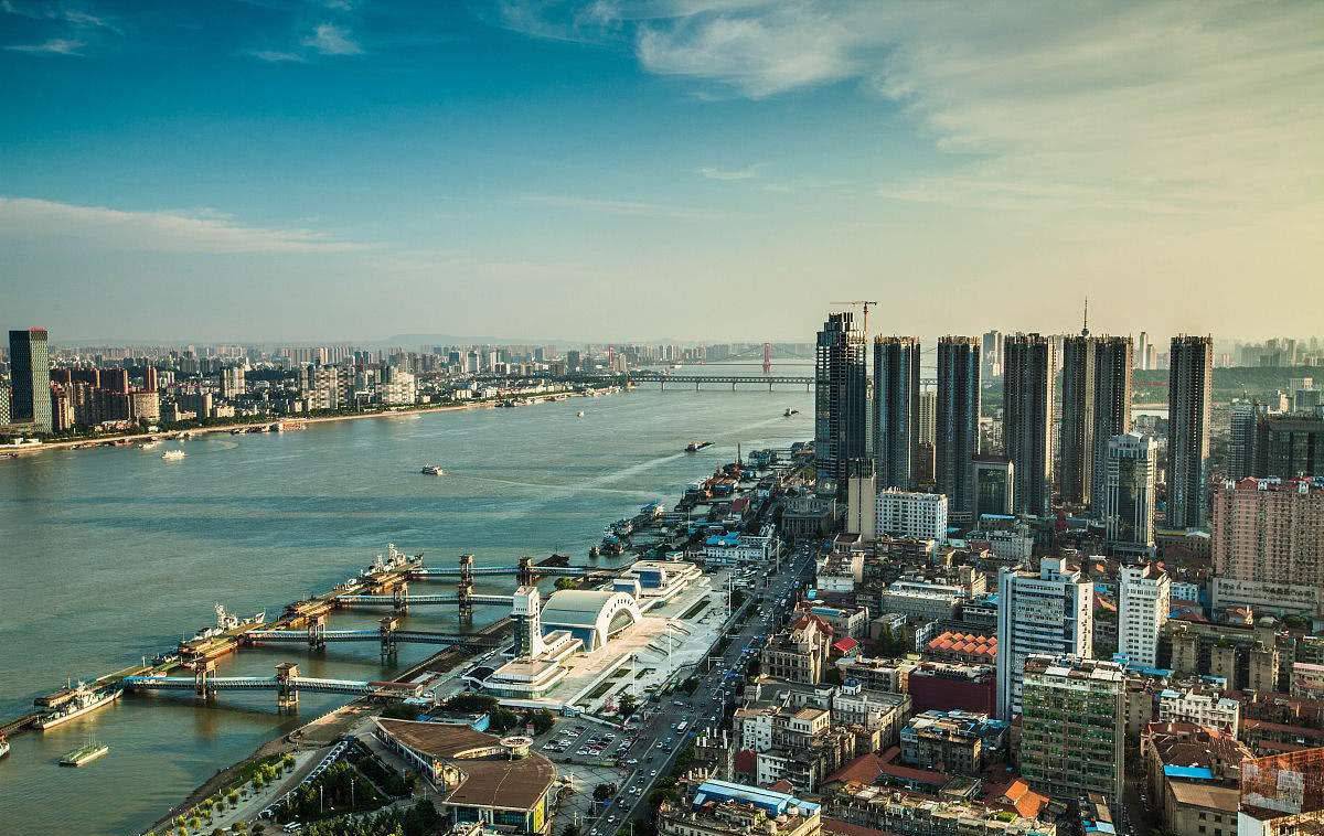 湖北致敬，领导与同胞的深情寄语