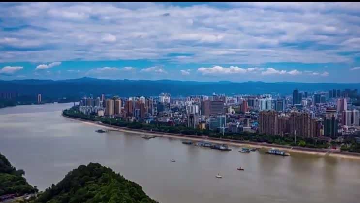 湖北致敬,领导与同胞的深情寄语